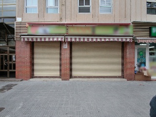 Local en venta en Cerdanyola Del Vallès de 77  m²