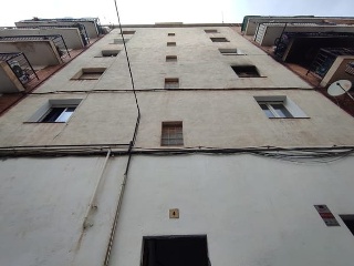Piso en venta en Figueres de 91  m²