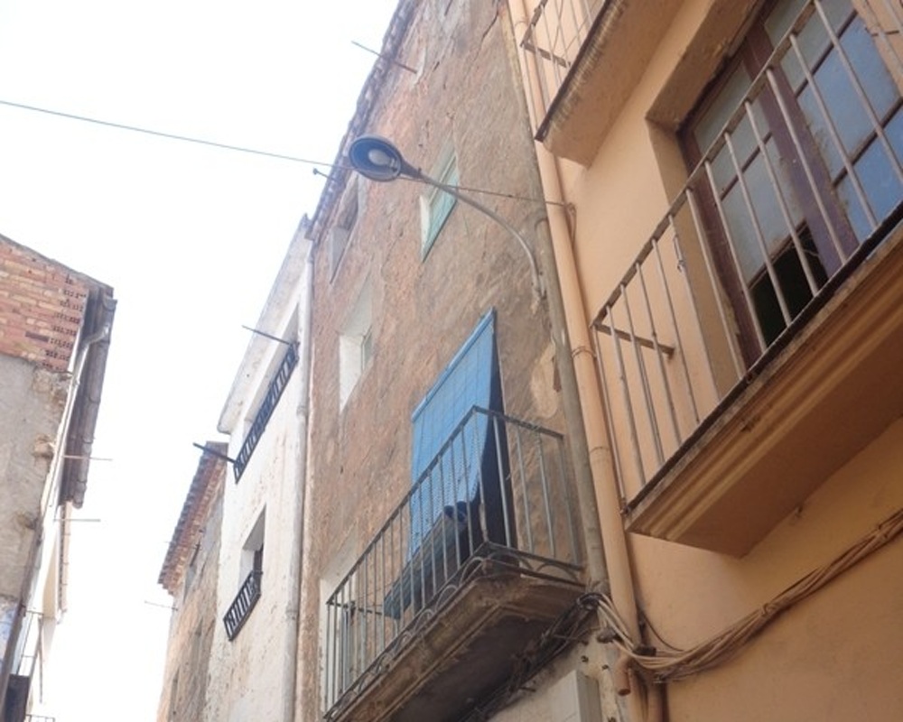 Casa adosada en C/ Caporal Rius