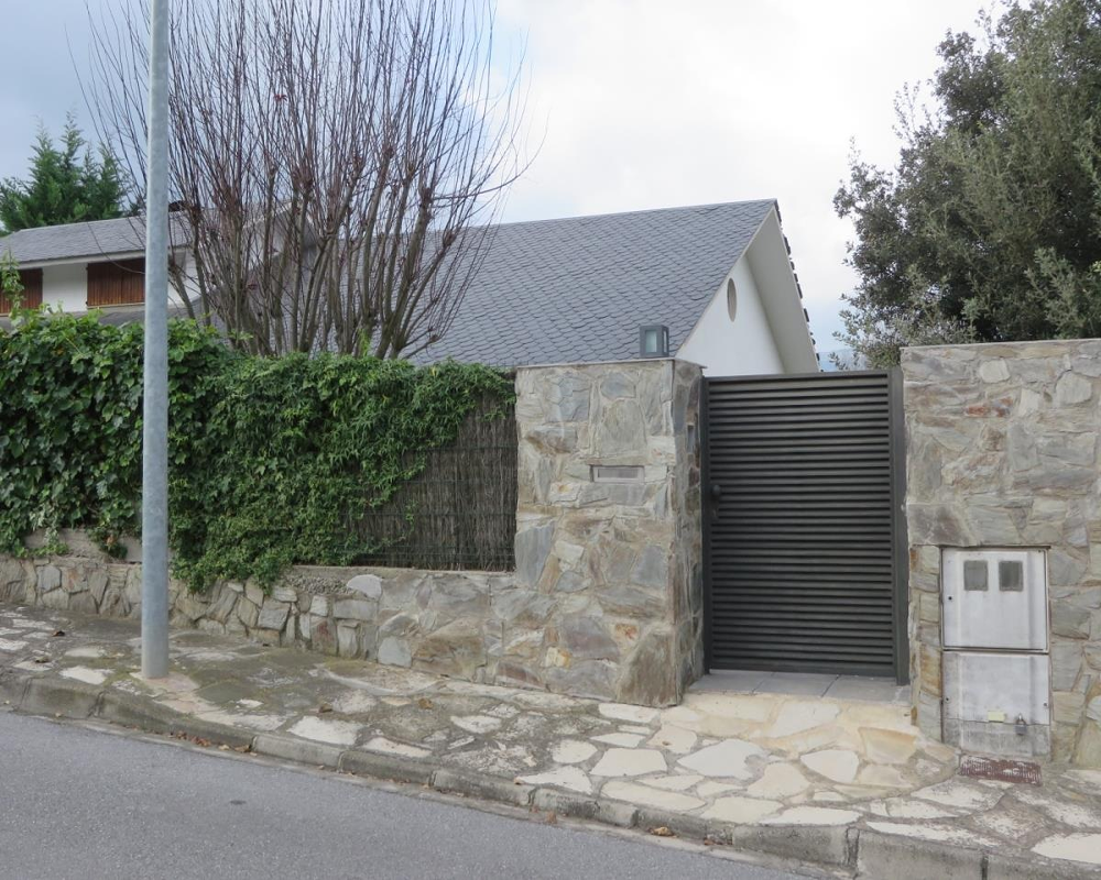 Chalet aislado en C/ Can Garriga