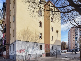 Piso en venta en Badalona de 56  m²