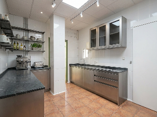 Local en C/ Angel Nieto 92