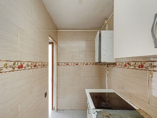 Piso en C/ Torras i Bages, Salt (Girona) 16