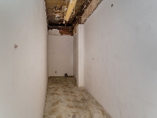 Local en C/ Renedo, Valladolid 32