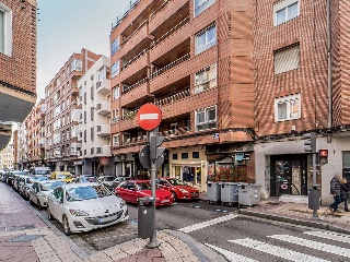 Local en C/ Renedo, Valladolid 47