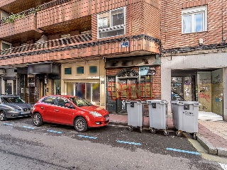 Local en C/ Renedo, Valladolid 48