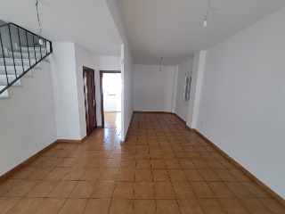 Casa adosada en C/ Estornino - Bonares - Huelva 3