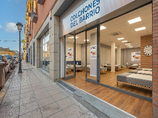 Local comercial en C/ Marti - Lleida - 23