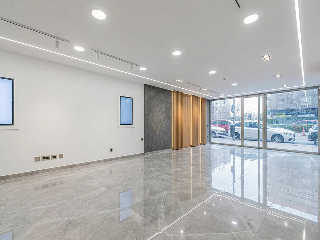 Local en Paseo Arco de ladrillo 23