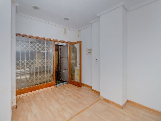 Locales comerciales en C/ Gutiérrez Ortega - Ciudad Real - 14