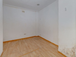 Locales comerciales en C/ Gutiérrez Ortega - Ciudad Real - 19