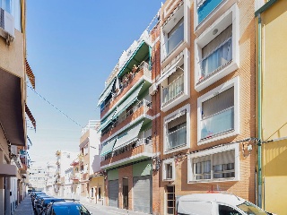 Piso en venta en Alicante de 52  m²