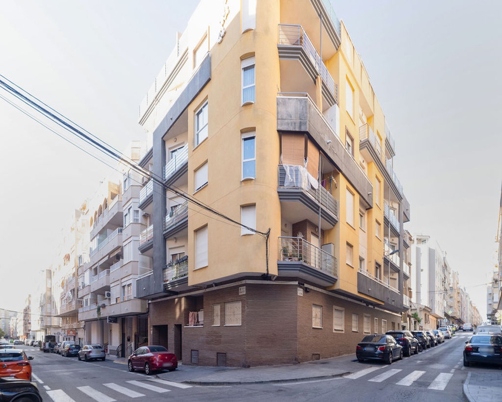 Piso en C/ Bergatín, Torrevieja (Alicante)