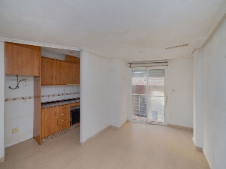 Piso en C/ Bergatín, Torrevieja (Alicante) 3