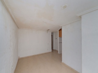 Piso en C/ Bergatín, Torrevieja (Alicante) 4