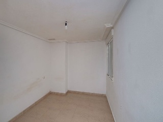 Piso en C/ Bergatín, Torrevieja (Alicante) 10