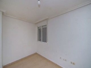 Piso en C/ Bergatín, Torrevieja (Alicante) 12