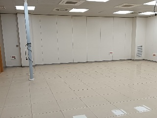 Local y 2 plazas de garaje en Av. de las Américas (Edif. América), Málaga 8