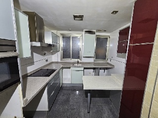 Piso en  C/ Poetisa Leonor Perales, Valencia 7