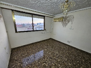 Piso en  C/ Poetisa Leonor Perales, Valencia 12