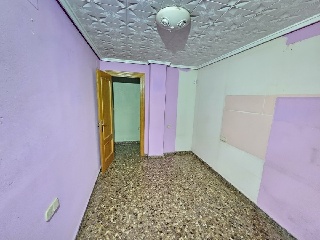 Piso en  C/ Poetisa Leonor Perales, Valencia 14