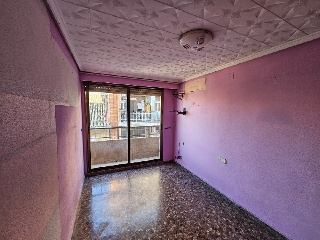 Piso en  C/ Poetisa Leonor Perales, Valencia 15