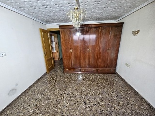 Piso en  C/ Poetisa Leonor Perales, Valencia 16