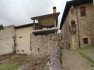 Piso en venta en Villavelayo de 153  m²