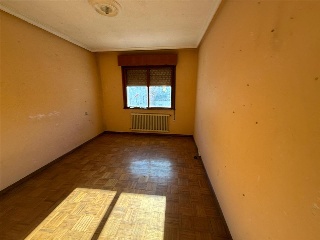 AV FRANCISCO CABRERA 6