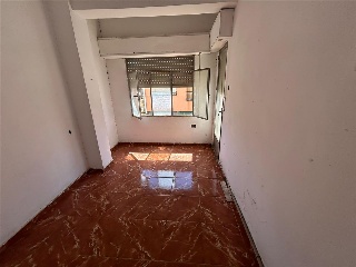 AV CONSTITUCIÓN 7