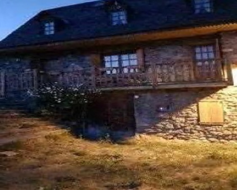 Unifamiliar adosado en Arres - Lleida -