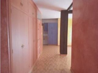 Local en C/ Perfecto Rico Mira 5