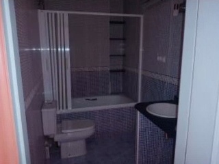 Local en C/ Perfecto Rico Mira 7