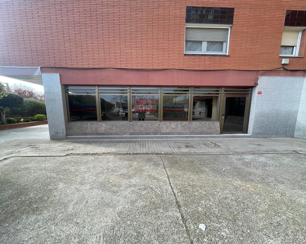 Local en C/ Jaume Balmes, Sant Boi de Llobregat (Barcelona)