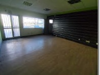 Nave industrial en San Cibrao das Viñas (Ourense) 4