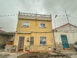 Casa situada en Los Desamparados 20