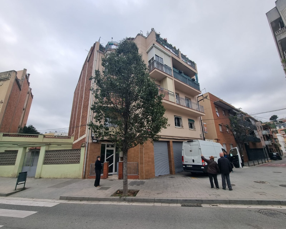 Piso en C/ Turo - Montcada i Reixac - Barcelona