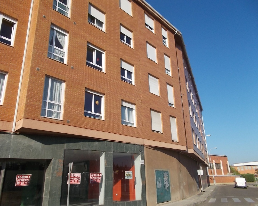 Local en Av Antibióticos-A