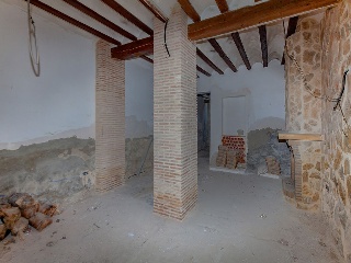 16923-0001 15