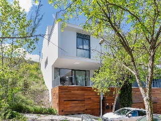 Chalet adosado en avenida de Las Artes 100