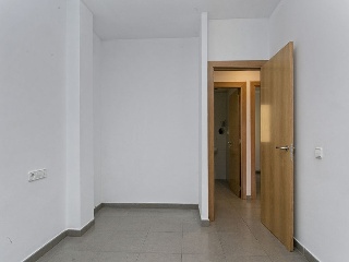 Piso en C/ Ángel Guimera - Manlleu - Barcelona 13