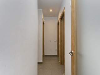 Piso en C/ Ángel Guimera - Manlleu - Barcelona 16