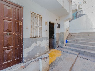 Piso en C/ Luchana - Almería - 17