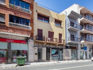 Local en C/ Poeta Querol,  Oliva (Valencia) 17