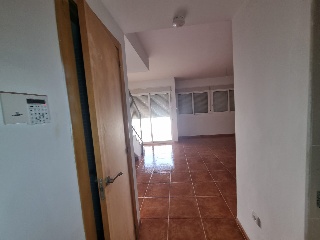 Pisos y dúplex en C/ Hernán Cortés 6