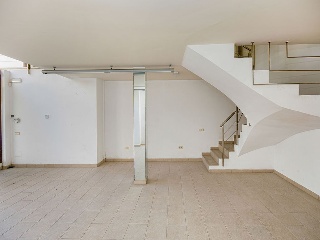 Local en C/Vilanova de la Muga 10