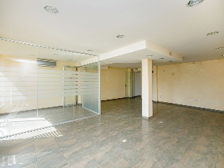 Local en C/Vilanova de la Muga 27