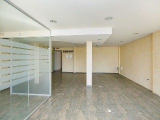 Local en C/Vilanova de la Muga 28