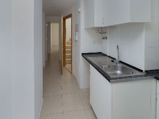 Piso con trastero en C/ Andrómeda, Alicante 3