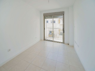 Piso con trastero en C/ Andrómeda, Alicante 7